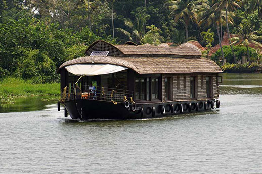 Houseboat Ride in Alleppey