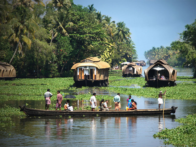 Backwaters & Houseboats